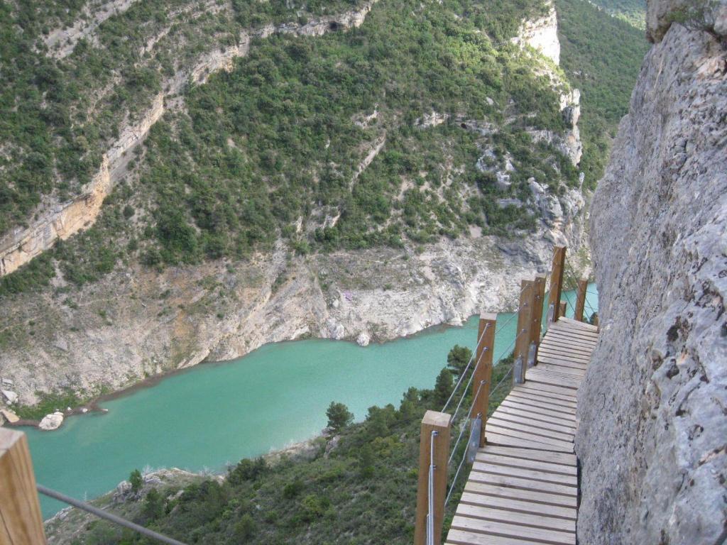 Hostal Canigo El Pont de Suert Bagian luar foto
